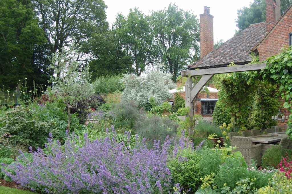 Quincefold Country Garden